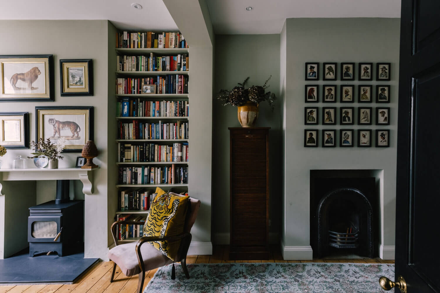 A Peaceful 19th-Century London Home Where Past and Present Meet 2 APeacefulLondonHomeFilledWithHistory TheNordroom2 A Peaceful 19th-Century London Home Where Past and Present Meet