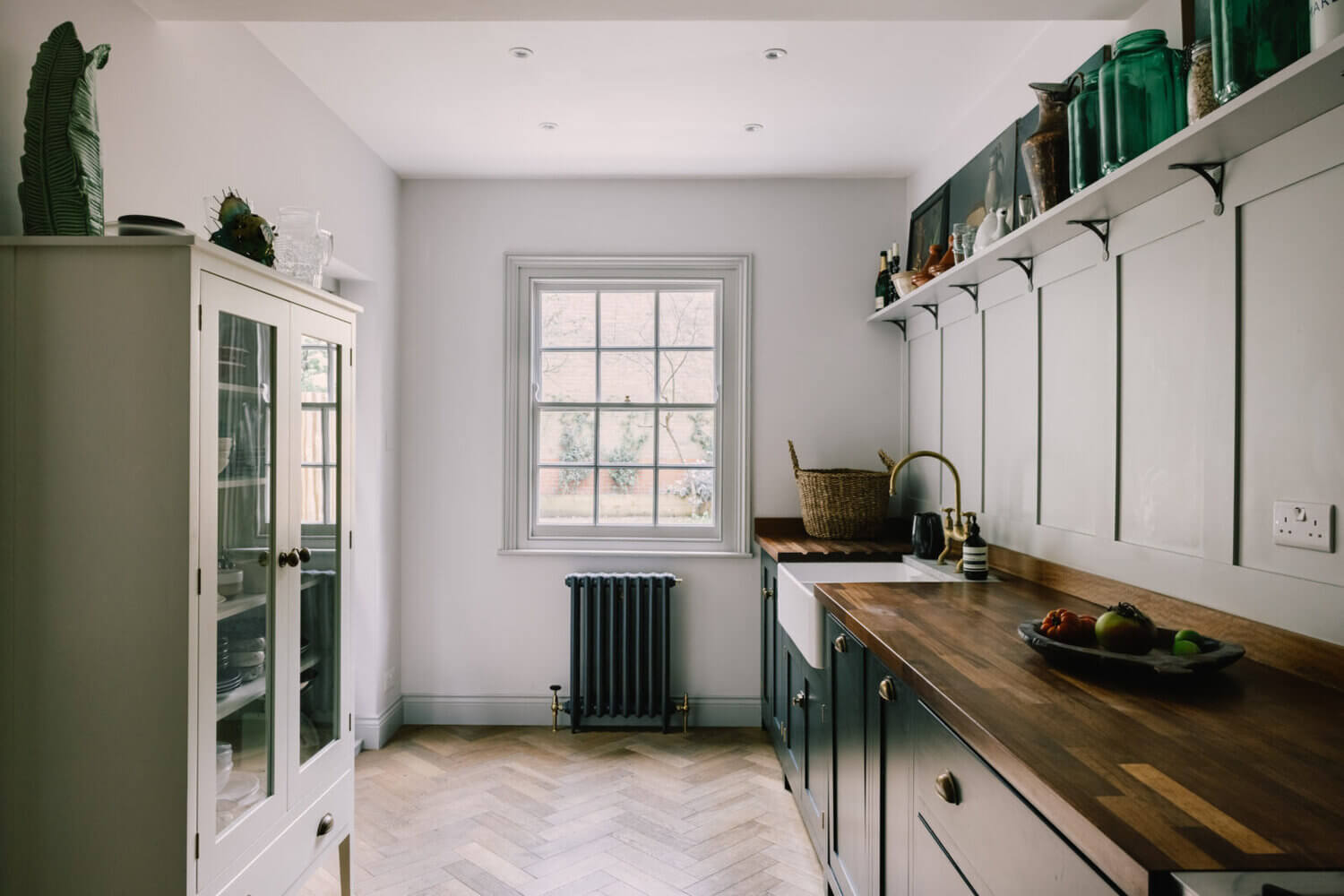A Peaceful 19th-Century London Home Where Past and Present Meet 9 APeacefulLondonHomeFilledWithHistory TheNordroom9 A Peaceful 19th-Century London Home Where Past and Present Meet