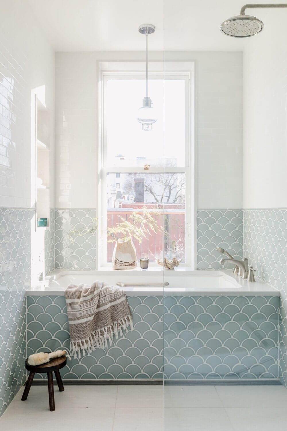 Adrian Grenier's Renovated Brooklyn Brownstone 15 AdrianGreniersRenovatedBrooklynBrownstone TheNordroom14 Adrian Grenier's Renovated Brooklyn Brownstone