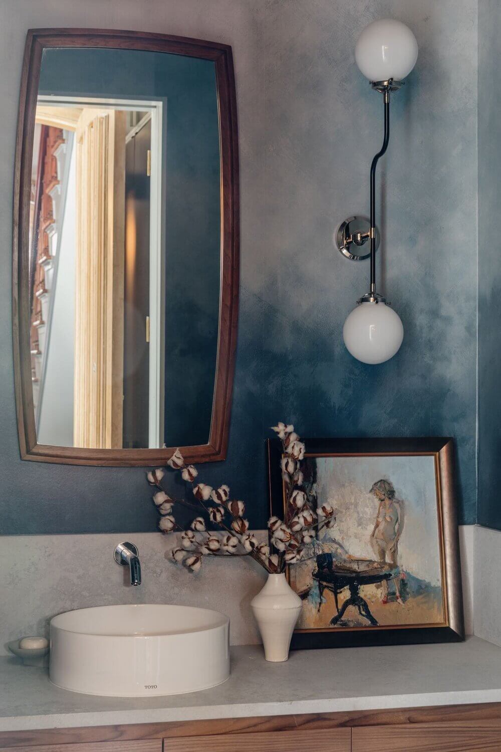 Adrian Grenier's Renovated Brooklyn Brownstone 16 AdrianGreniersRenovatedBrooklynBrownstone TheNordroom15 Adrian Grenier's Renovated Brooklyn Brownstone