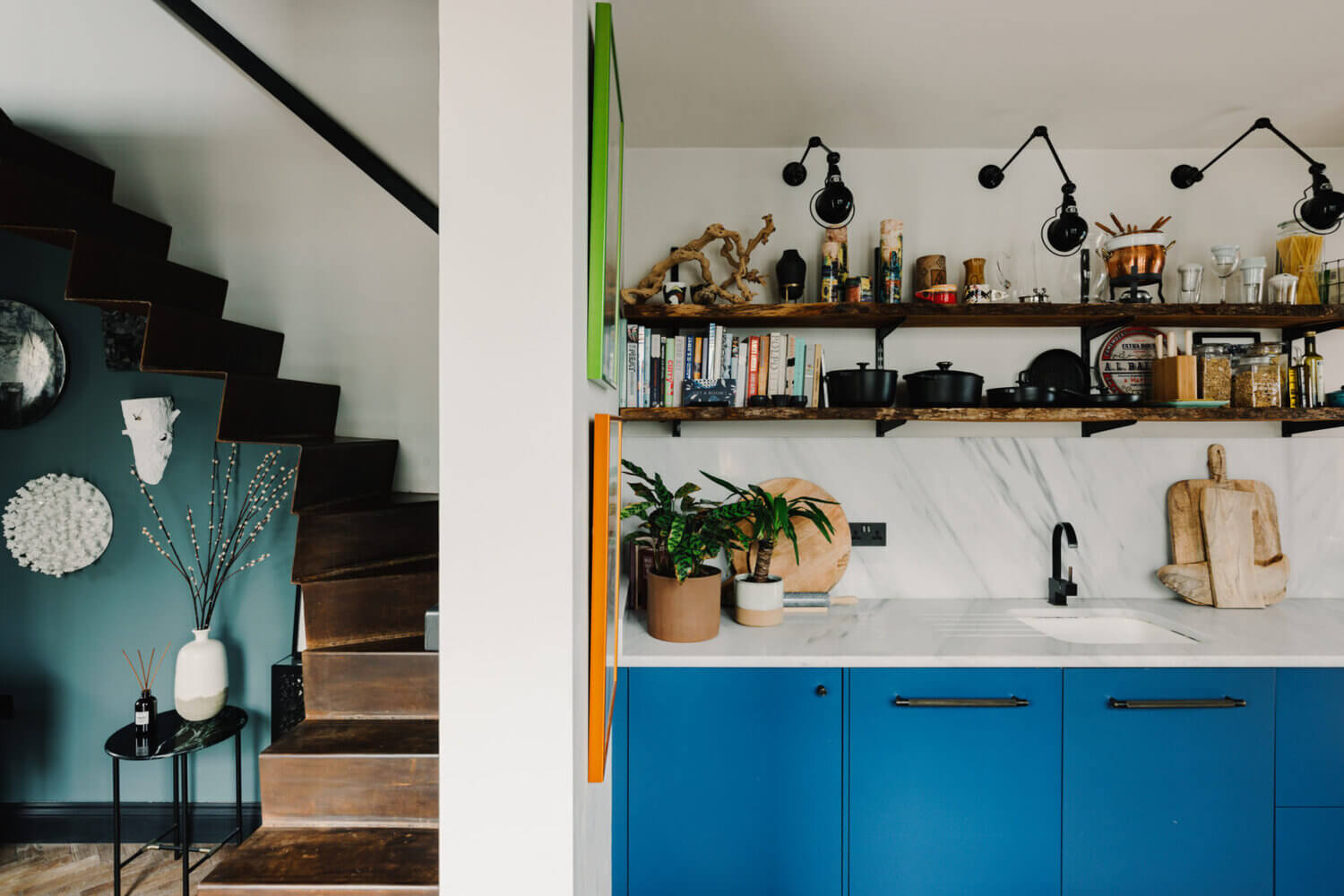 An Eclectic Narrow Blue House in London 6 AnEclecticBlueHouseinLondon TheNordroom5 An Eclectic Narrow Blue House in London