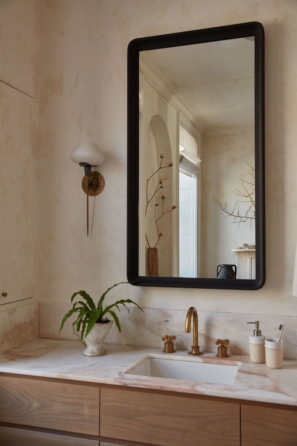 The Brooklyn Townhouse of Athena Calderone Styled With Zara Home 15 AtHomeWithAthenaCalderonebyZaraHome TheNordroom12 The Brooklyn Townhouse of Athena Calderone Styled With Zara Home