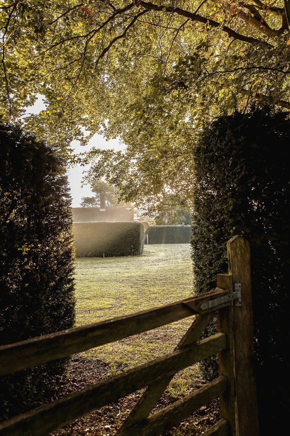 Hunston Manor House: A Renovated 17th-Century Property in West Sussex 29 HunstonManorHouseARenovated17th CenturyPropertyinWestSussex TheNordroom16 Hunston Manor House: A Renovated 17th-Century Property in West Sussex