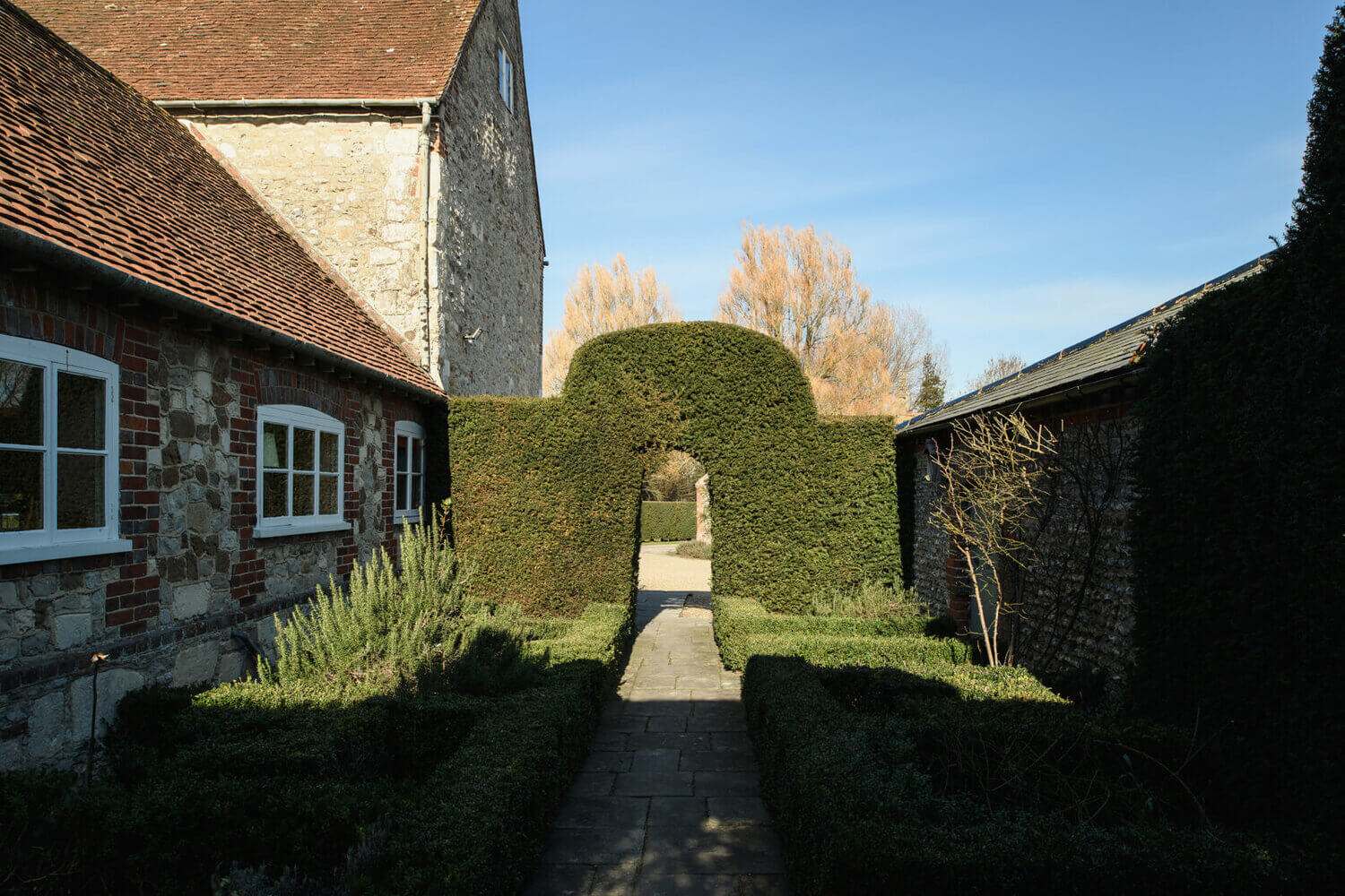 Hunston Manor House: A Renovated 17th-Century Property in West Sussex 30 HunstonManorHouseARenovated17th CenturyPropertyinWestSussex TheNordroom17 Hunston Manor House: A Renovated 17th-Century Property in West Sussex
