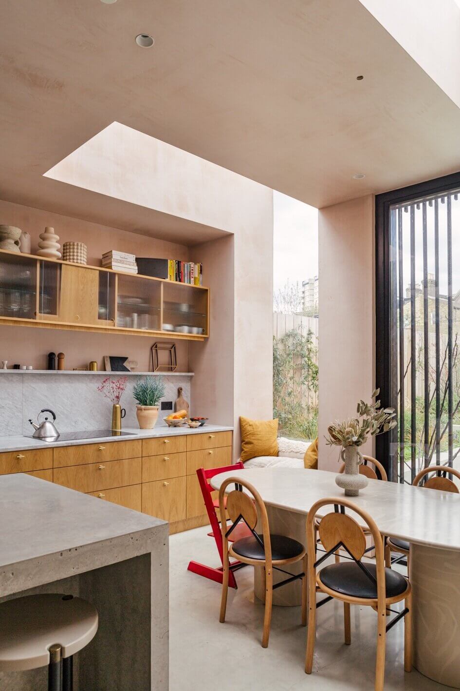A Victorian Terrace House With Modern Kitchen Extension And Color Touches 20 pink-victorian-terrace-house-modern-extension-nordroom
