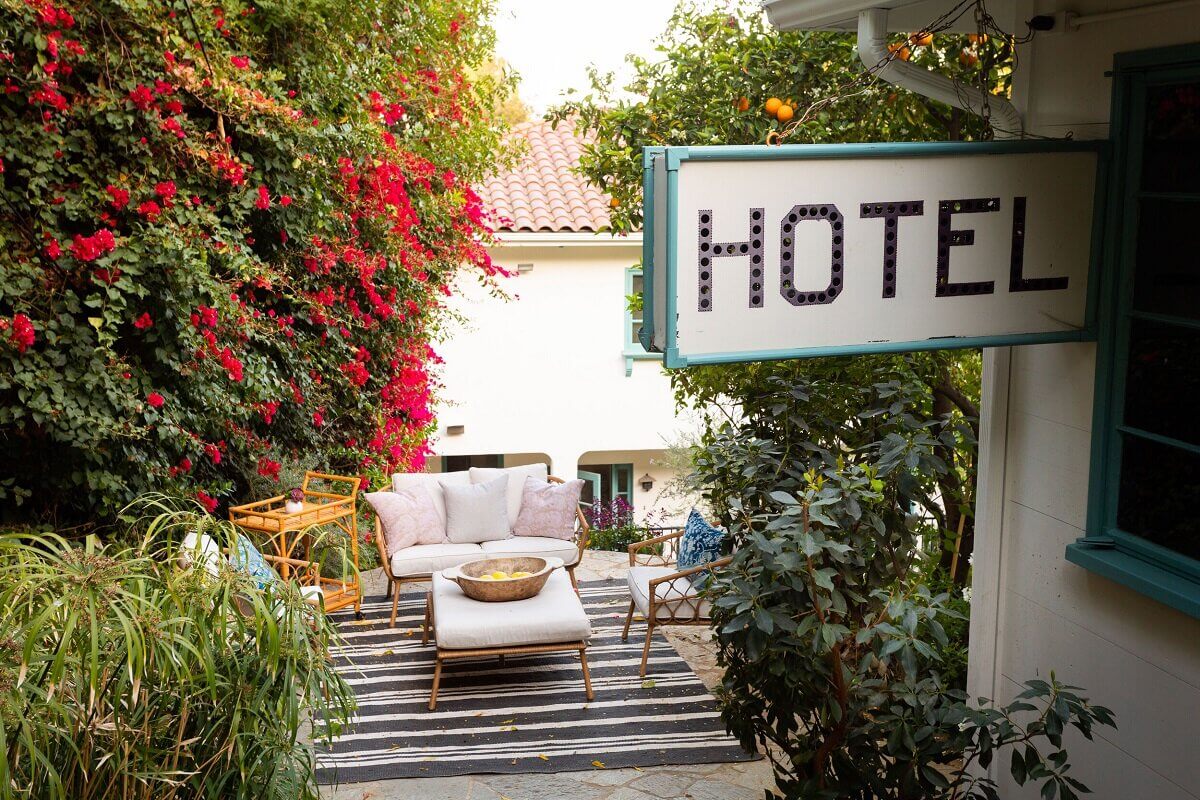 A Beautiful 1920s Spanish-Style Villa in Los Feliz 24 1920s-spanish-style-los-feliz-home-nordroom