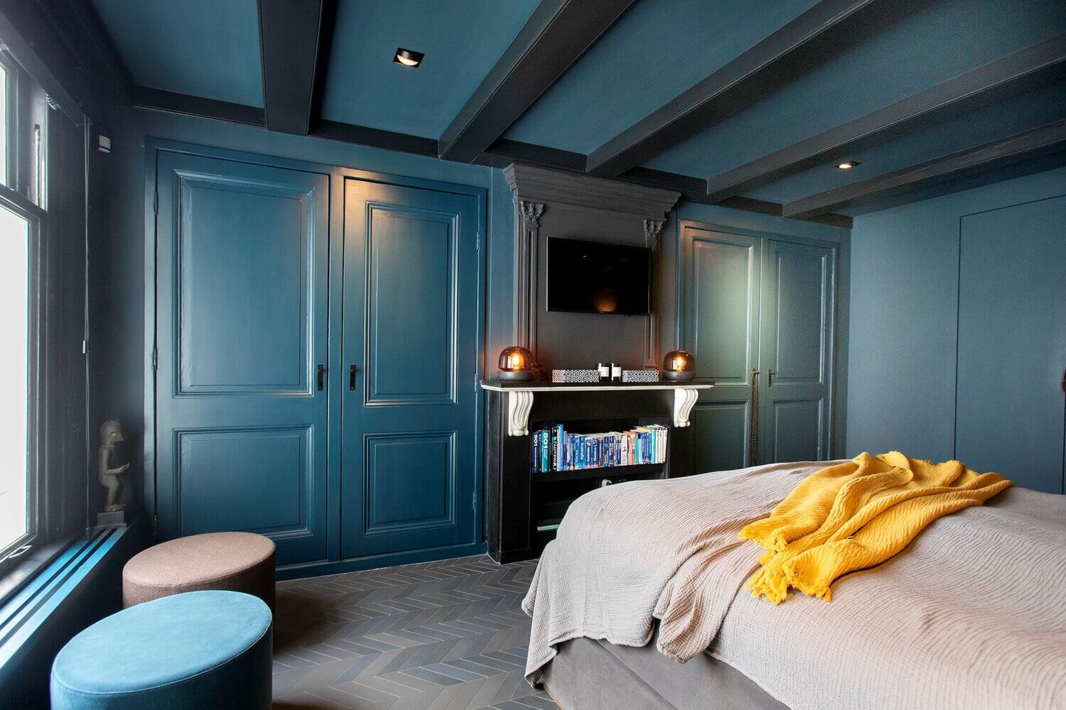 A Moody and Luxurious Attic Apartment in Amsterdam 9 AMoodyandLuxuriousAtticApartmentinAmsterdam TheNordroom7 A Moody and Luxurious Attic Apartment in Amsterdam