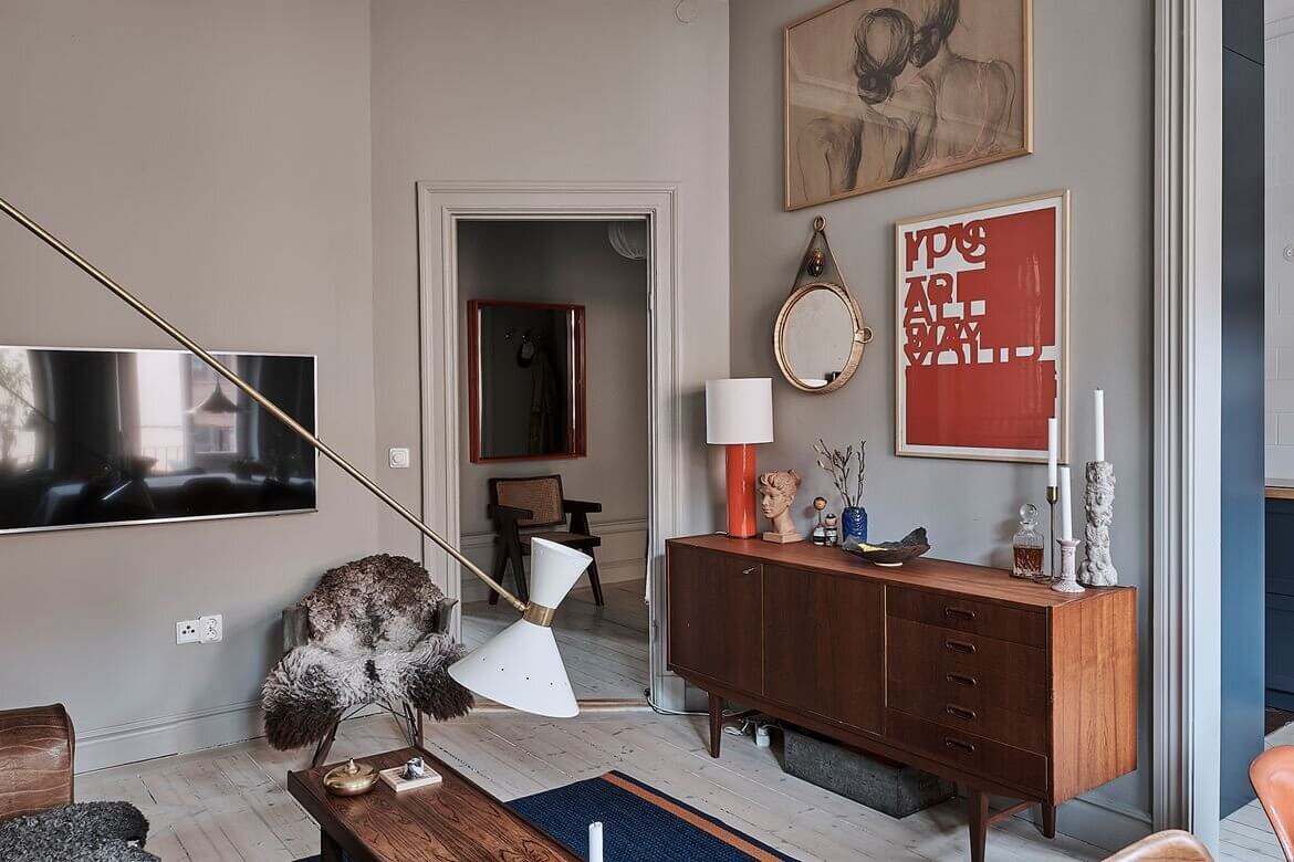 A Vintage Scandinavian Apartment With Dark Blue Bedroom 3 blue-vintage-scandinavian-apartment-nordroom