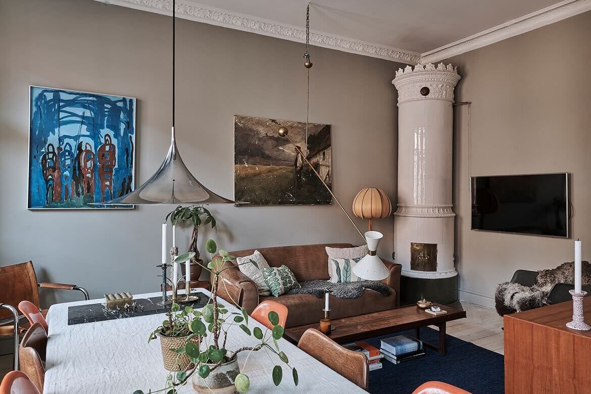 A Vintage Scandinavian Apartment With Dark Blue Bedroom 4 blue-vintage-scandinavian-apartment-nordroom