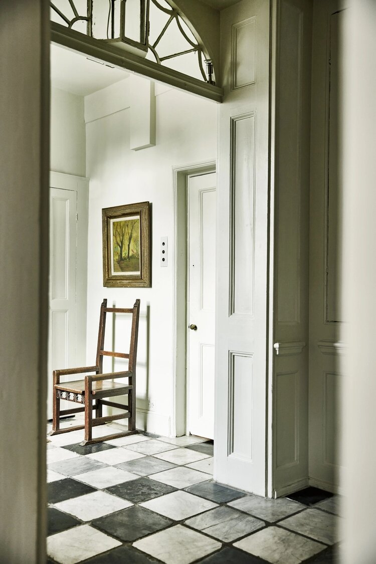 An Elegant 18th-Century House With Its Own Ballroom 19 AnElegant18th CenturyHouseWithABallroom TheNordroom15grid An Elegant 18th-Century House With Its Own Ballroom