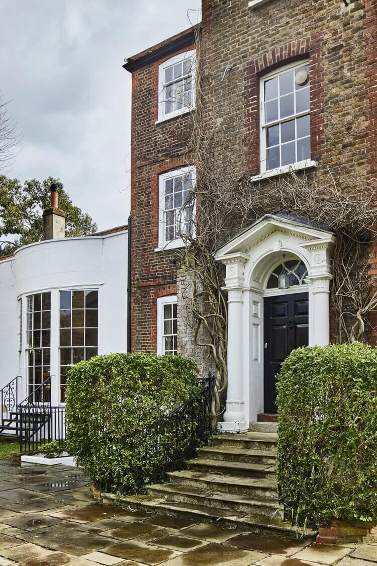 An Elegant 18th-Century House With Its Own Ballroom 26 AnElegant18th CenturyHouseWithABallroom TheNordroom17 An Elegant 18th-Century House With Its Own Ballroom