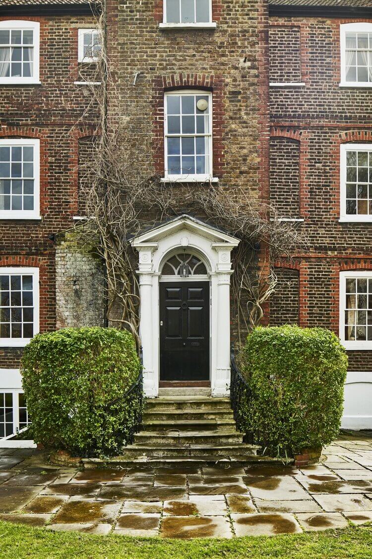 An Elegant 18th-Century House With Its Own Ballroom 27 AnElegant18th CenturyHouseWithABallroom TheNordroom18 An Elegant 18th-Century House With Its Own Ballroom