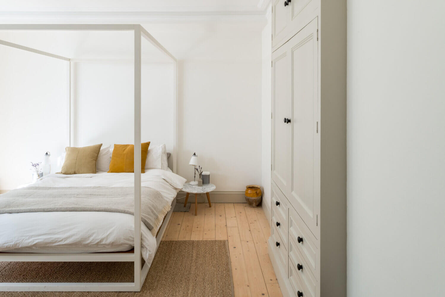 An Elegant Victorian Terrace House with Private Courtyard Garden 12 AnElegantVictorianTerraceHousewithPrivateCourtyardGarden TheNordroom11 An Elegant Victorian Terrace House with Private Courtyard Garden