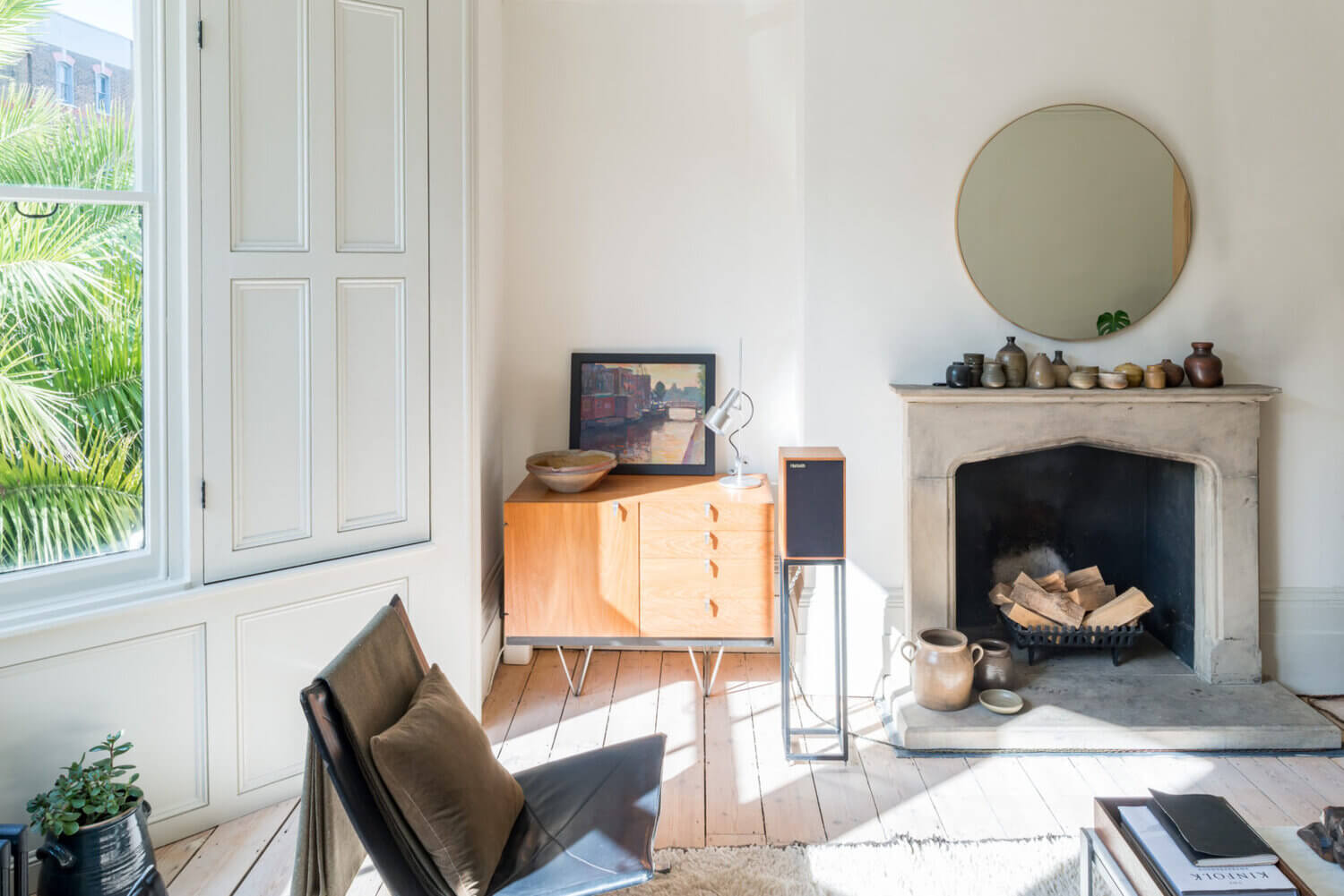 An Elegant Victorian Terrace House with Private Courtyard Garden 3 AnElegantVictorianTerraceHousewithPrivateCourtyardGarden TheNordroom2 An Elegant Victorian Terrace House with Private Courtyard Garden