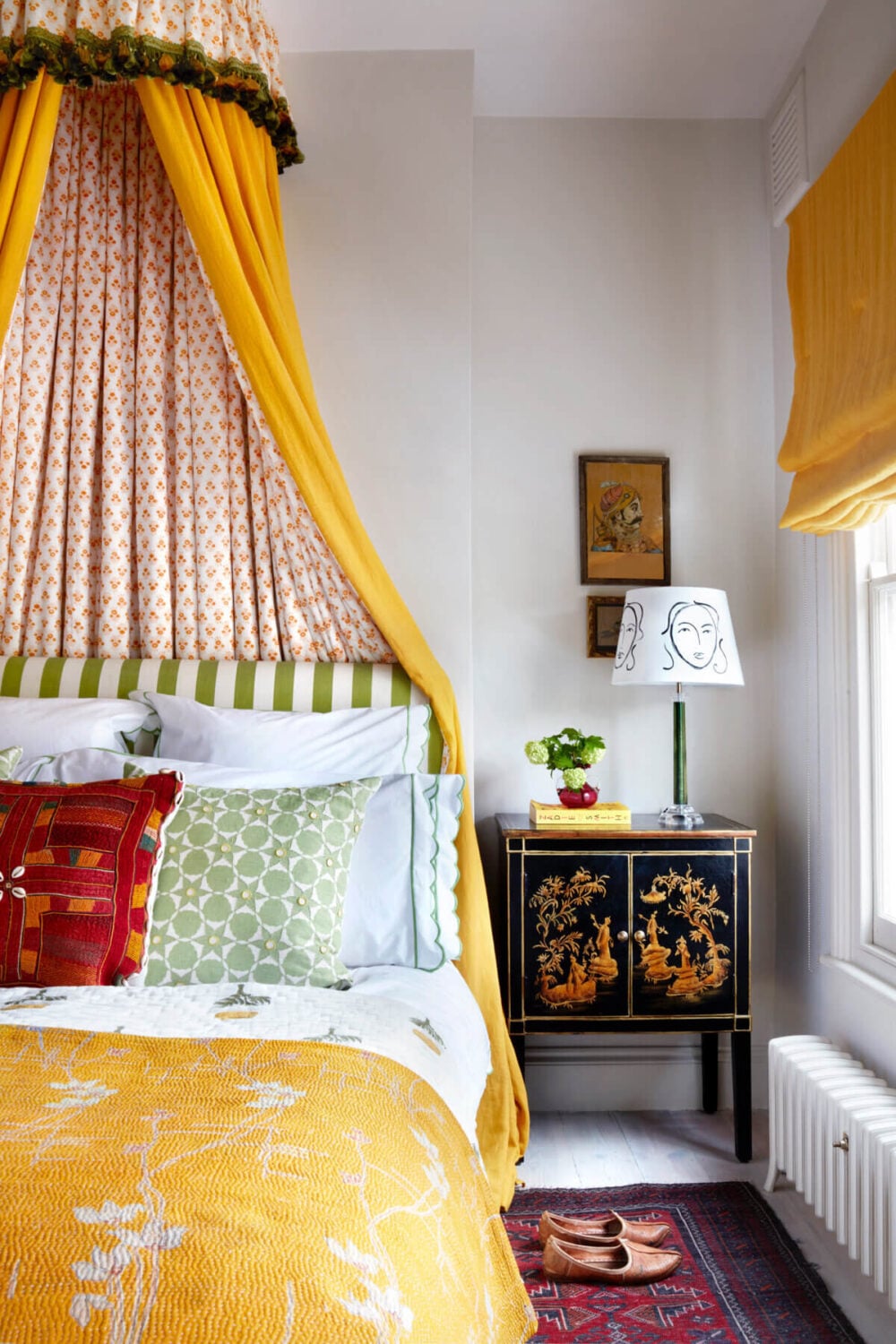 An Interior Designer's Colorful London Worker's Cottage 11 interior-designers-colorful-london-cottage-nordroom