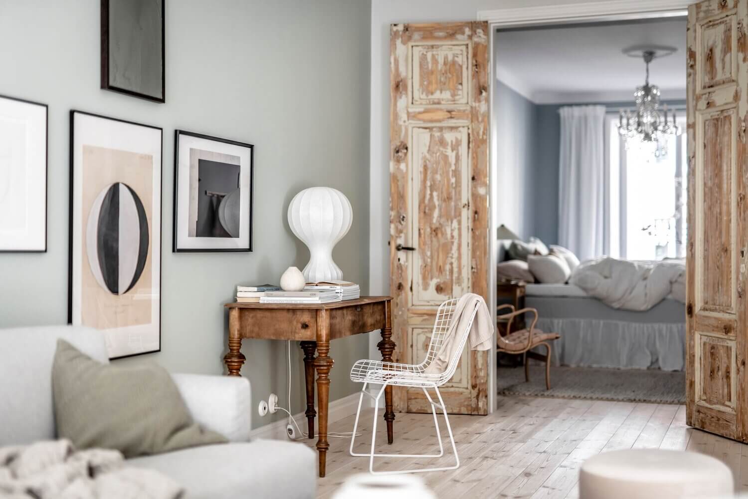 Natural Color Tones in a Charming Scandinavian Apartment 7 scandinavian-home-design-natural-nordroom