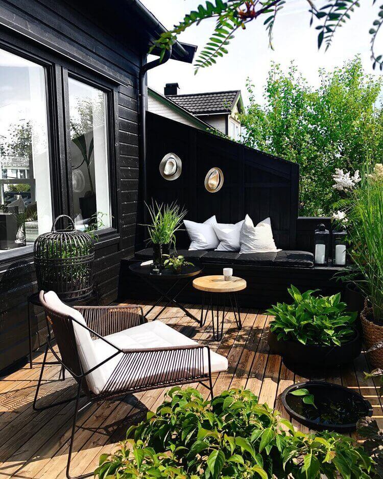 Paint it Black: Black Interior and Exterior Design Ideas 43 Paint it Black: Black Interior and Exterior Design Ideas