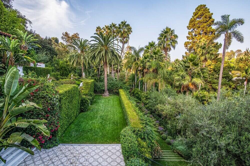 A 1930s Mediterranean-Style Estate in Santa Monica 19 A1930sMediterranean StyleEstateinSantaMonica TheNordroom15 A 1930s Mediterranean-Style Estate in Santa Monica