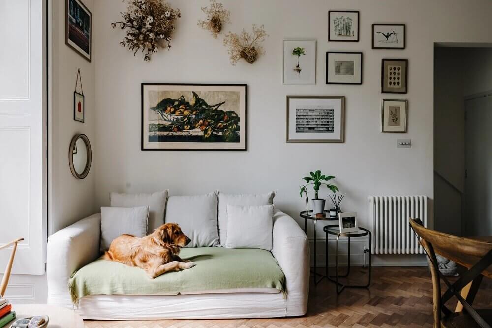 A Light-Filled London Apartment 4 light-filled-london-apartment-bay-window-nordroom
