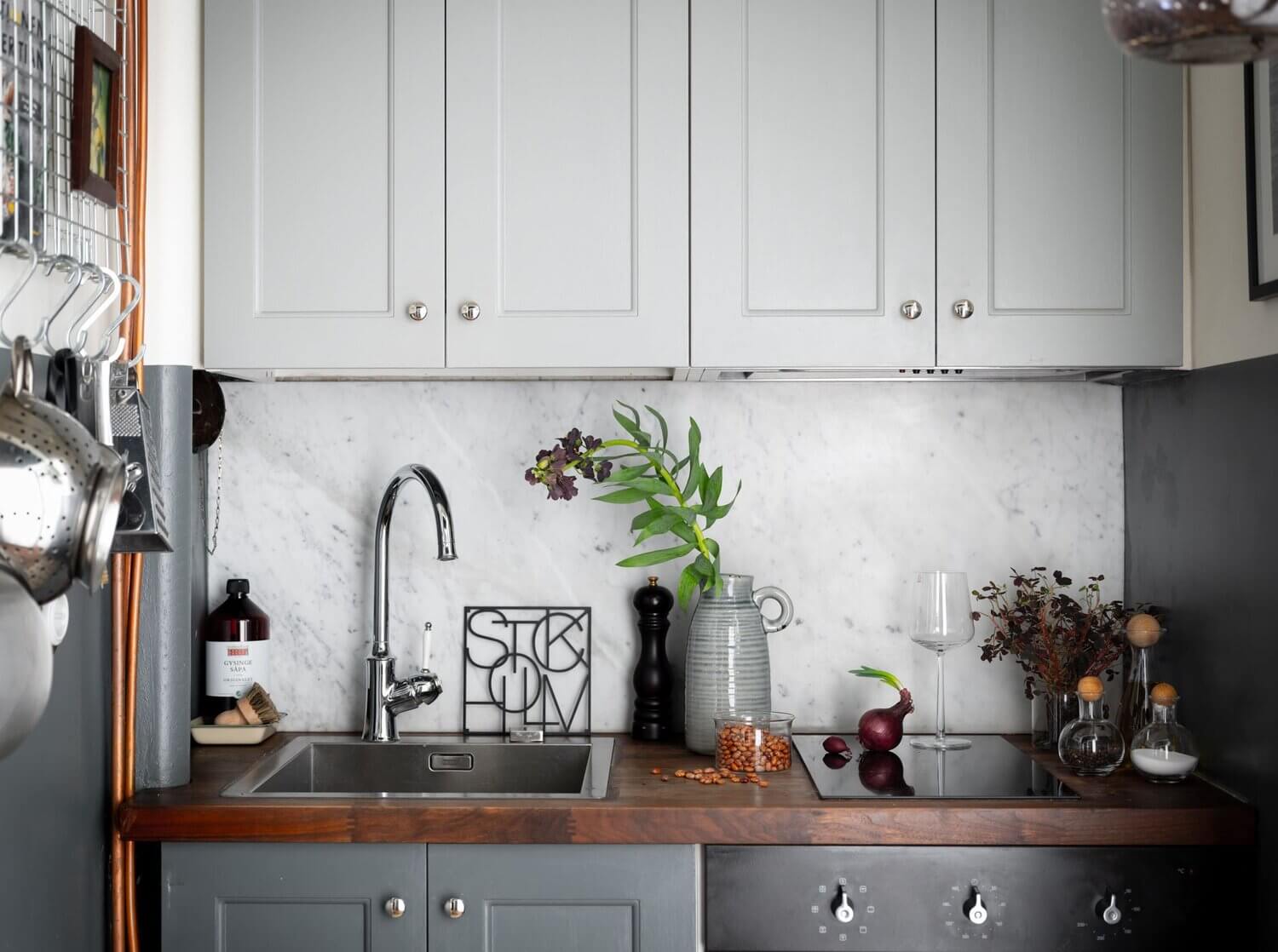 A Pink Studio Apartment Styled Two Ways 15 APinkStudioApartmentWithGreyKitchen TheNordroom 11 A Pink Studio Apartment Styled Two Ways
