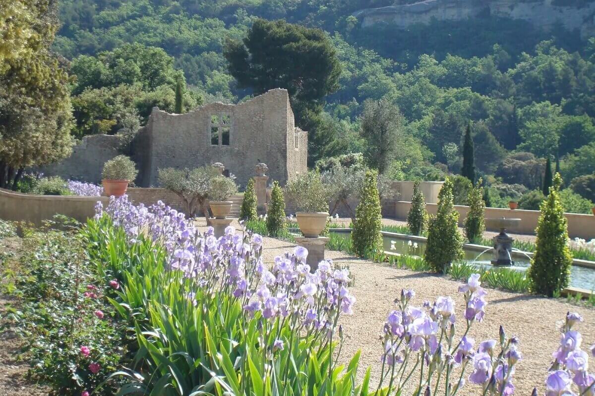 For Sale: A Beautiful 16th-Century Bastide in the Provence 8 16th-century-bastide-provence-nordroom