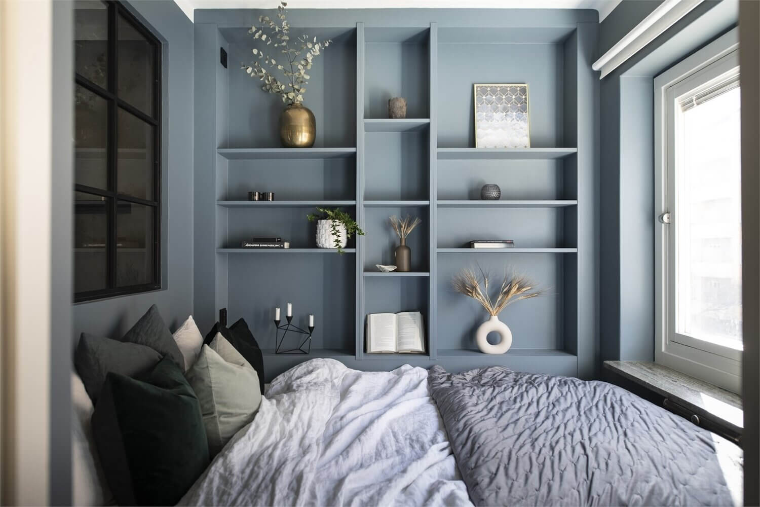 Small Bedroom Decorating Ideas That You'll Love 14 small-bedroom-decorating-ideas-nordroom
