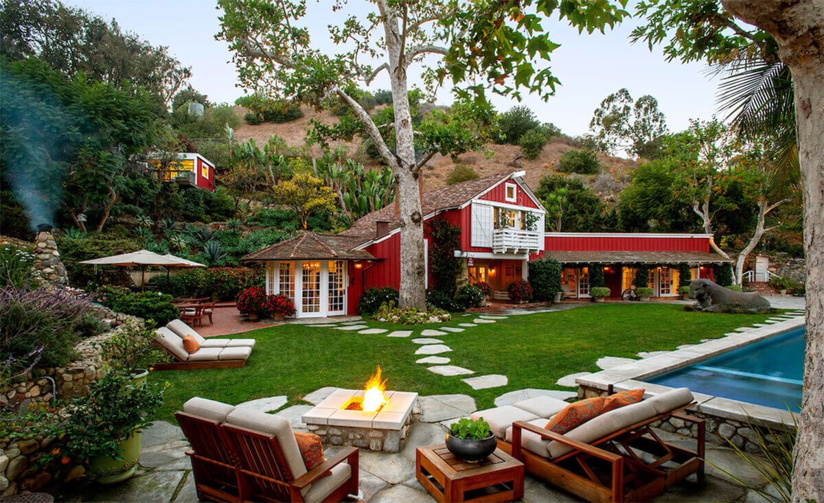 A Fairytale Red Barn Conversion in Malibu 15 bill simmons red barn conversion malibu 13 A Fairytale Red Barn Conversion in Malibu