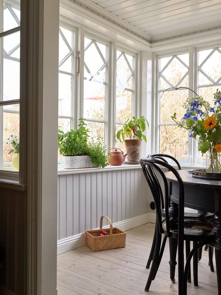 An Idyllic Swedish House With Tower Room 8 idyllic-swedish-house-tower-room-nordroom