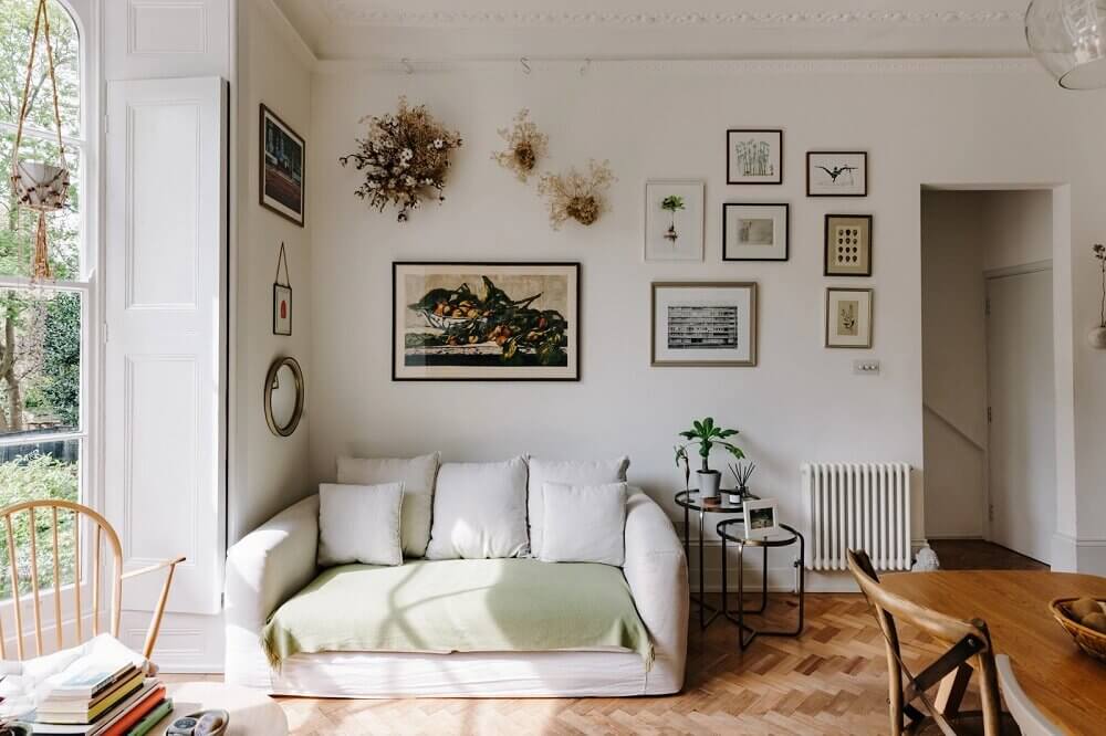 A Light-Filled London Apartment 2 light-filled-london-apartment-bay-window-nordroom