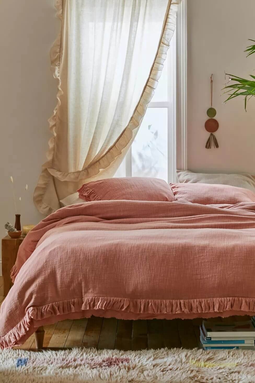 How To Style A Pink Bedroom (For Adults) 44 pink-bedding-bedroom