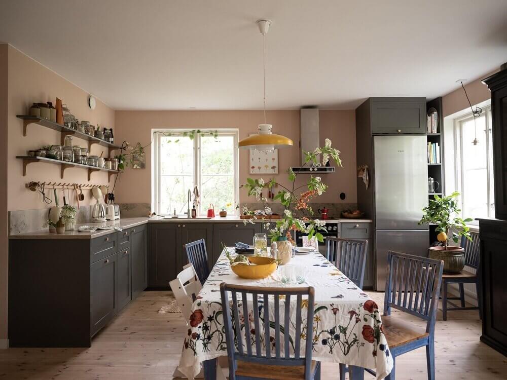 A Pink and Blue Scandinavian Apartment 4 pink-blue-scandinavian-apartment-nordroom