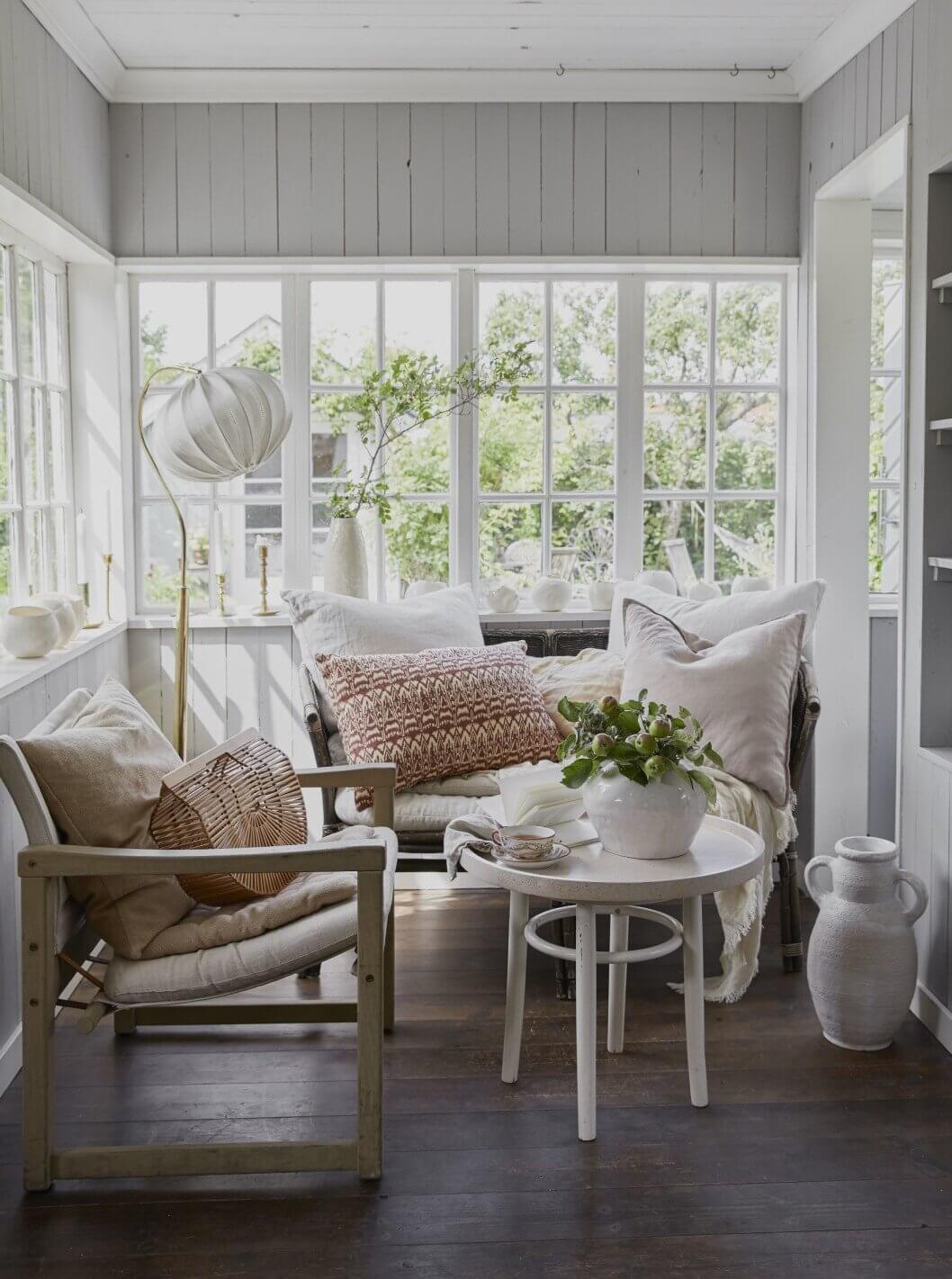 A Small Farmhouse-Style Cottage on a Swedish Allotment 2 sun-room-garden-room-farmhouse-allotment-sweden-nordroom