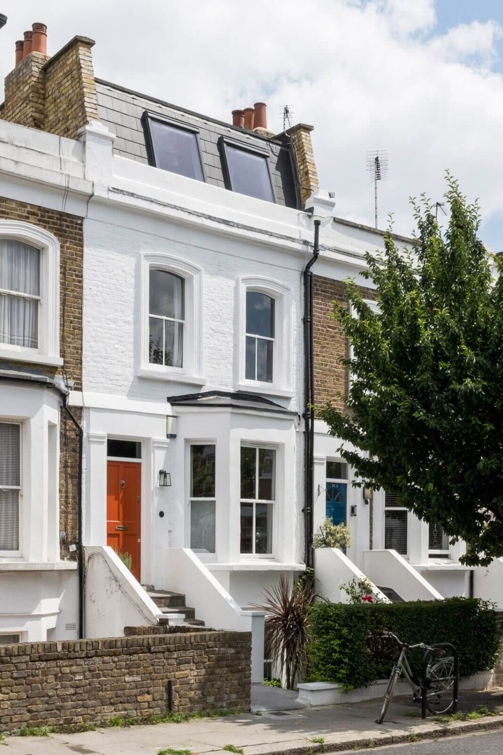 A London Townhouse with Vibrant Color Touches 19 london-townhouse-vibrant-color-touches-nordroom