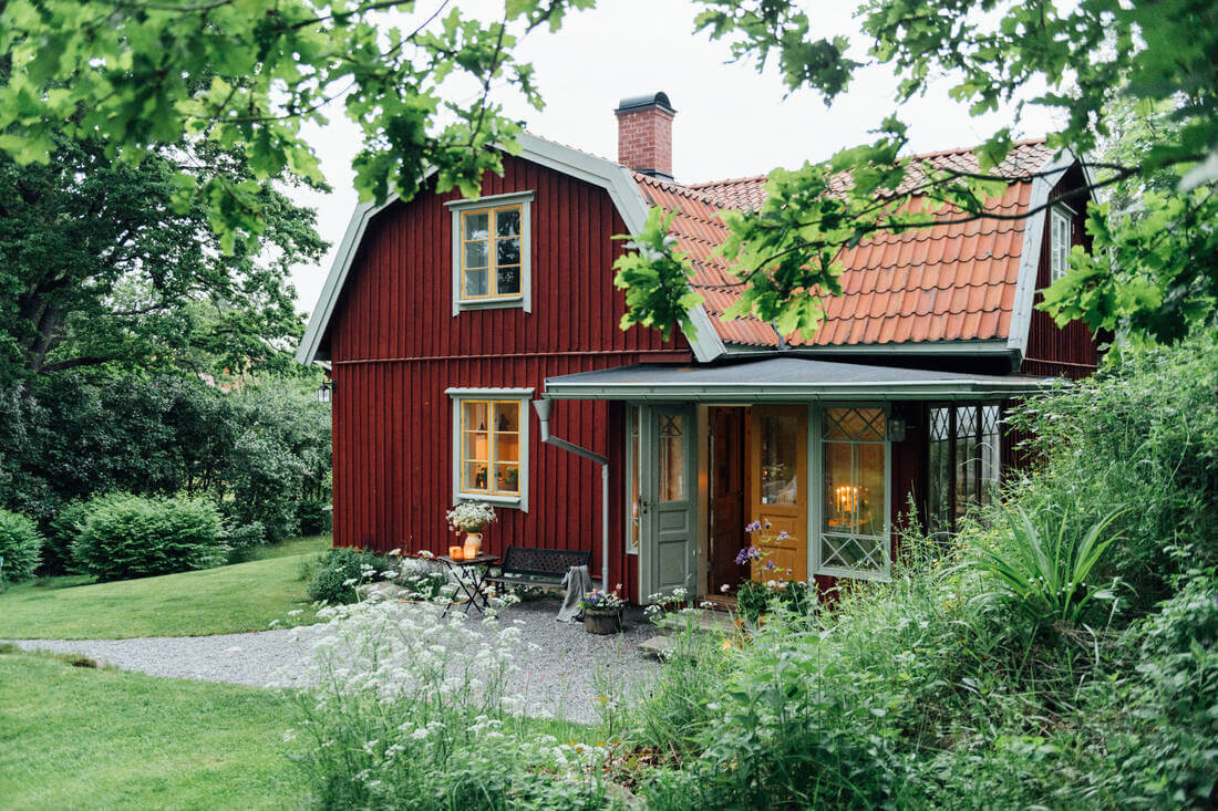 A 19th-Century Swedish Home with Charming Garden 31 19th-century-swedish-home-charming-garden-nordroom