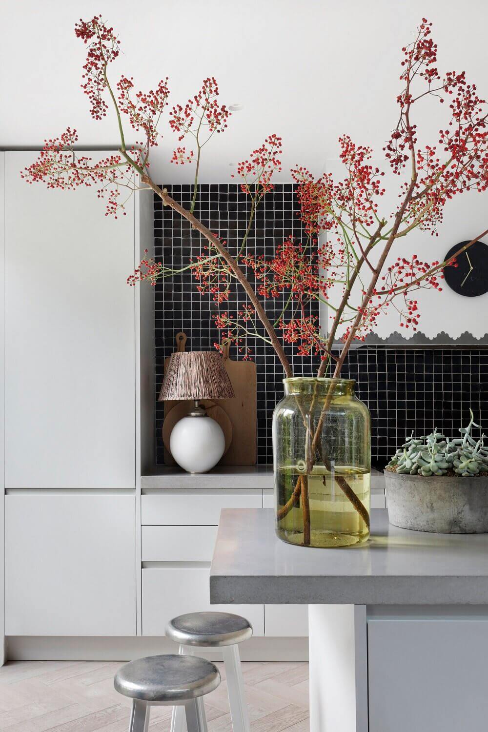 Colorful Touches in a London Family Home 4 colorful-touches-london-family-home-nordroom