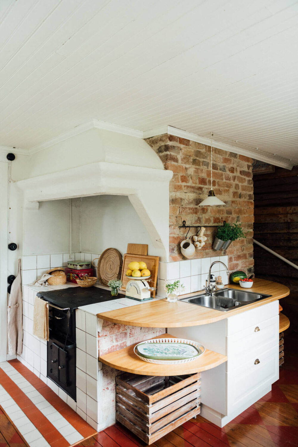 A 19th-Century Swedish Home with Charming Garden 9 19th-century-swedish-home-charming-garden-nordroom