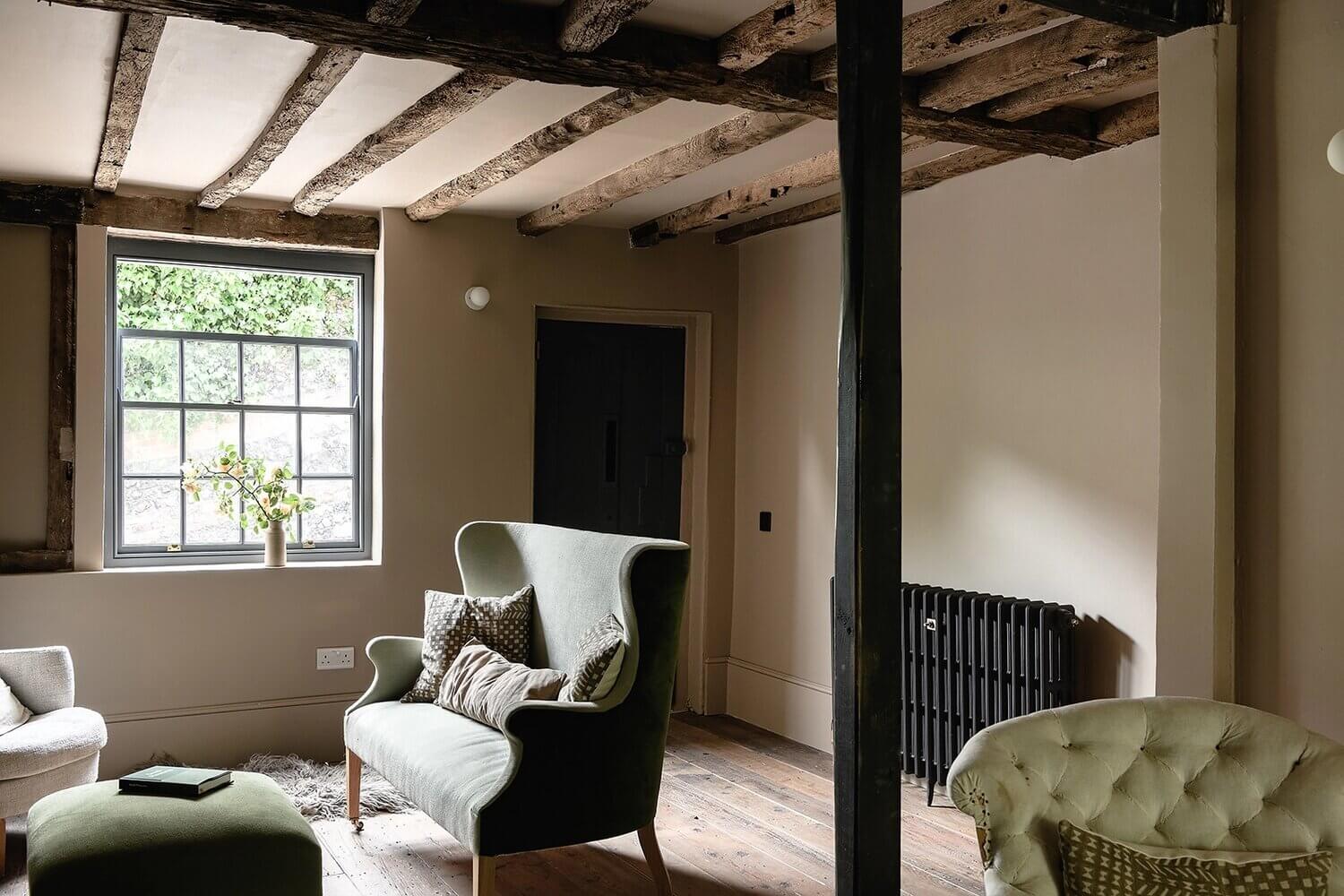 A Carefully Restored 17th Century English Cottage 2 carefully-restored-17th-century-english-cottage-nordroom