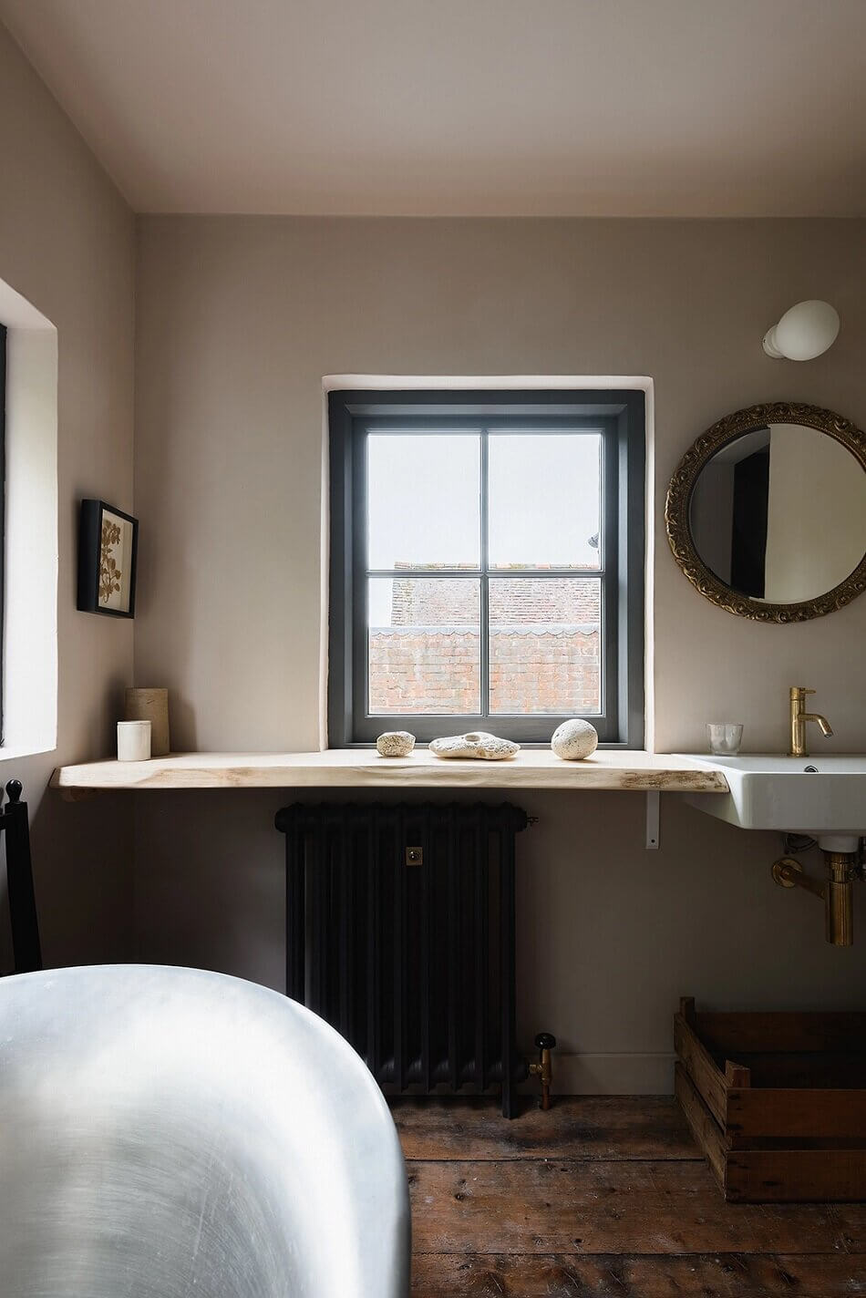 A Carefully Restored 17th Century English Cottage 20 carefully-restored-17th-century-english-cottage-nordroom
