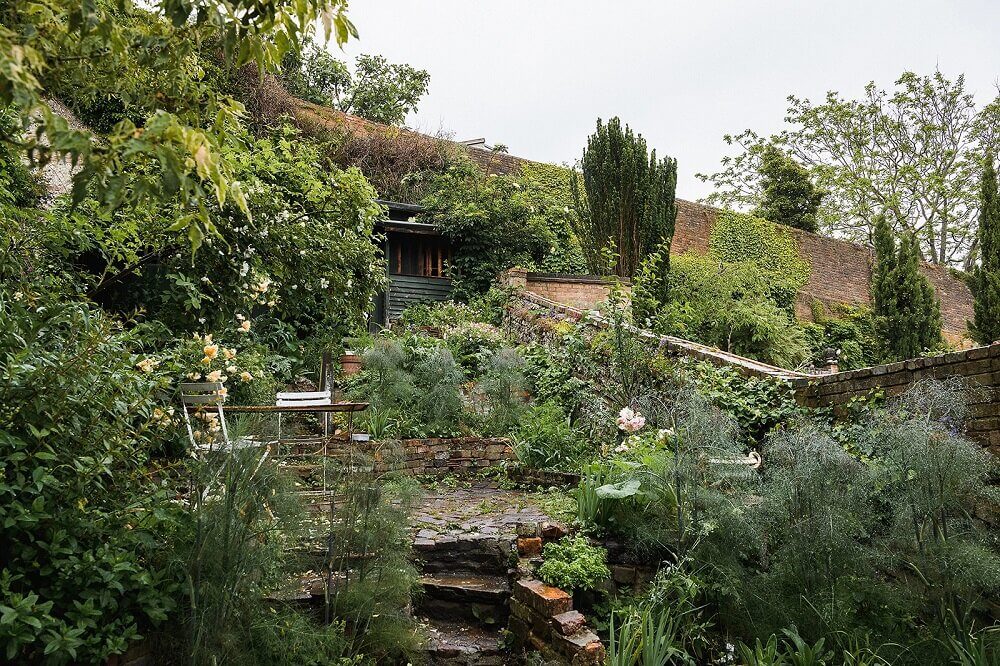 A Carefully Restored 17th Century English Cottage 24 carefully-restored-17th-century-english-cottage-nordroom