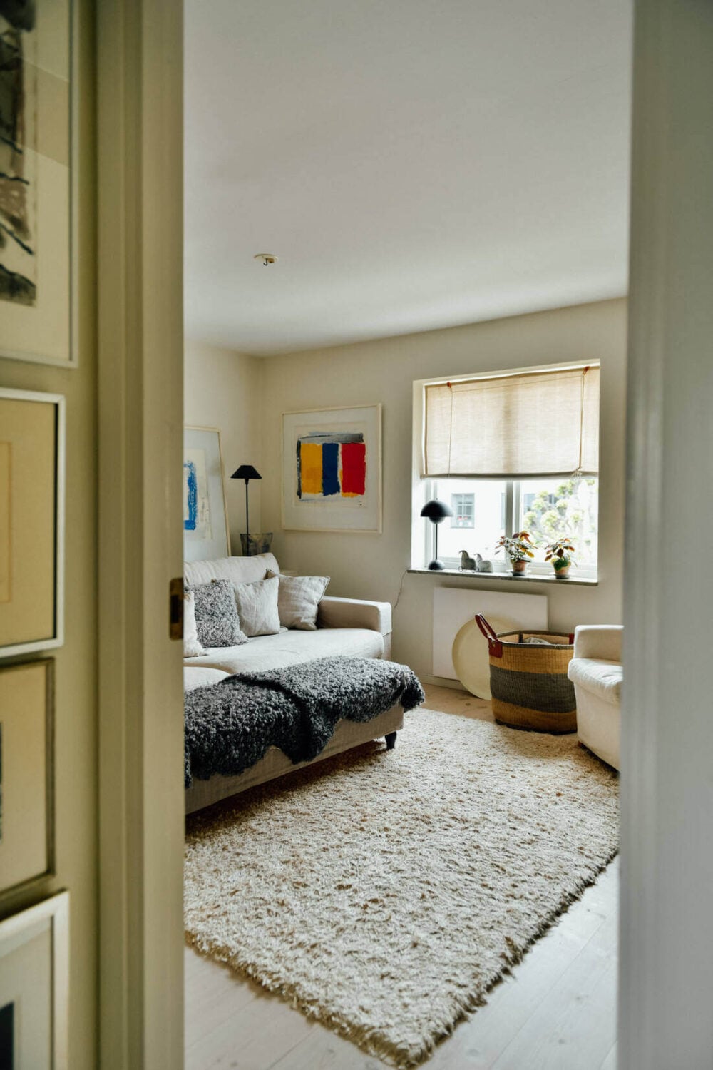 A Cozy Black and White Home in Sweden 12 cozy-black-white-home-sweden-nordroom