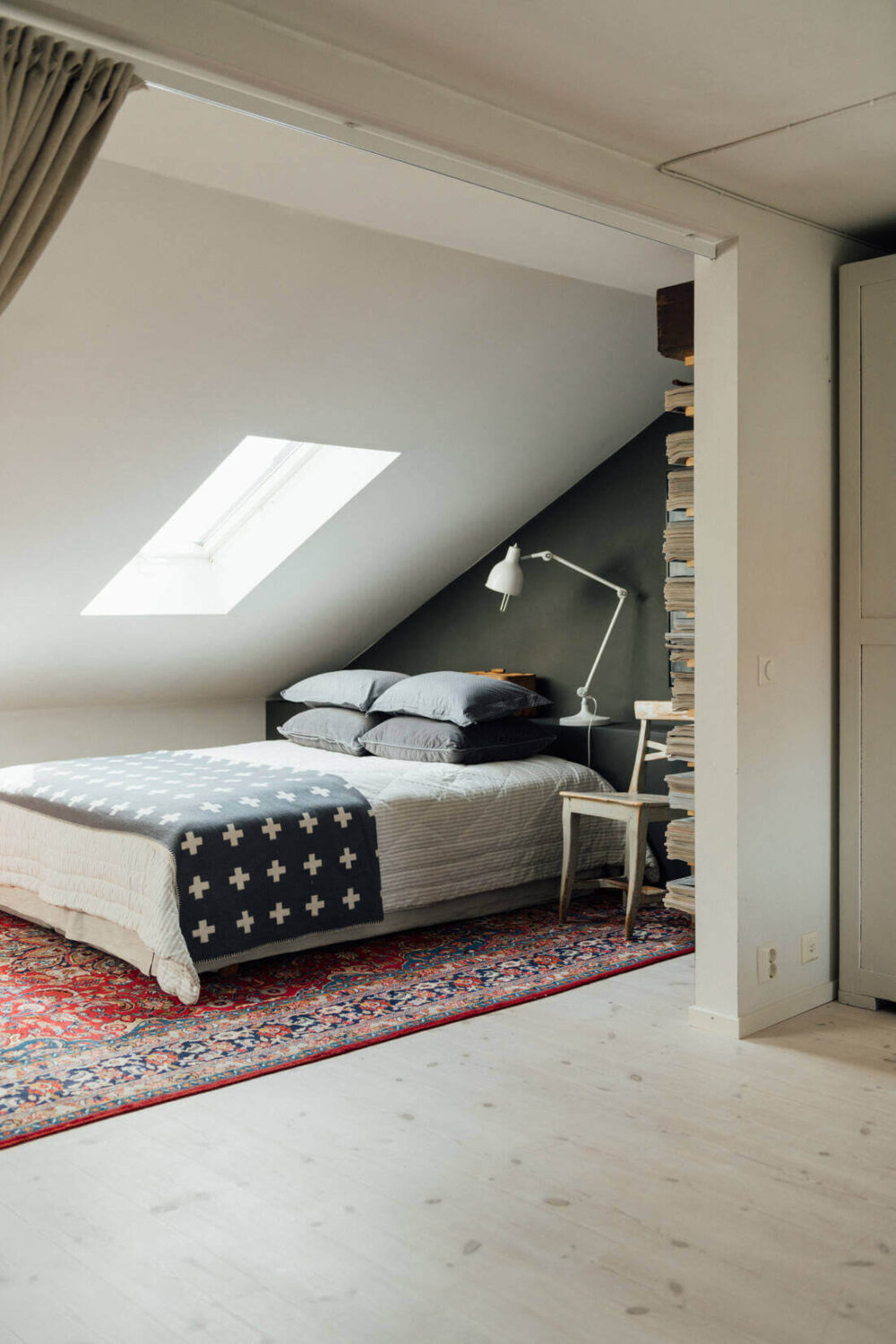 A Cozy Black and White Home in Sweden 18 cozy-black-white-home-sweden-nordroom
