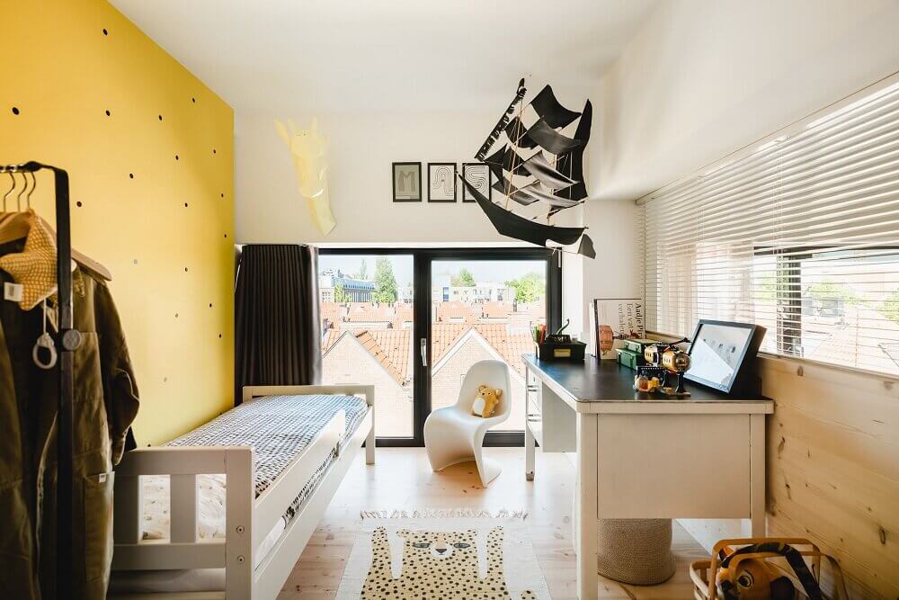 A Modern Loft in a Converted School Building 24 modern-loft-converted-school-building-amsterdam-nordroom