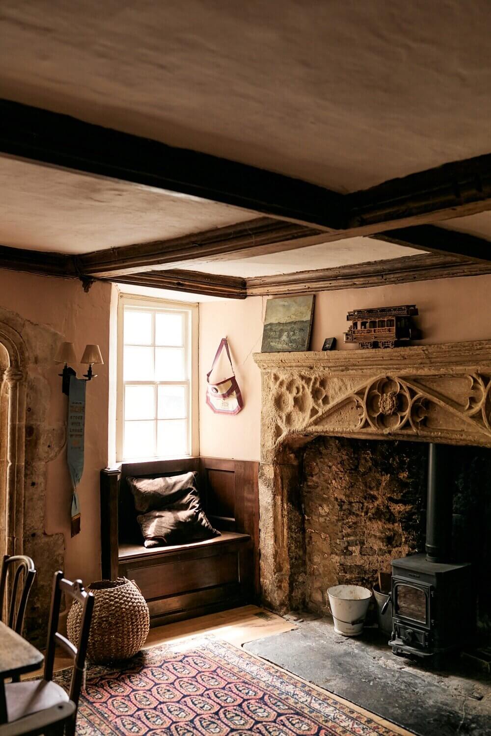 An English Country House with Historic Features 11 english-country-house-historic-features-nordroom