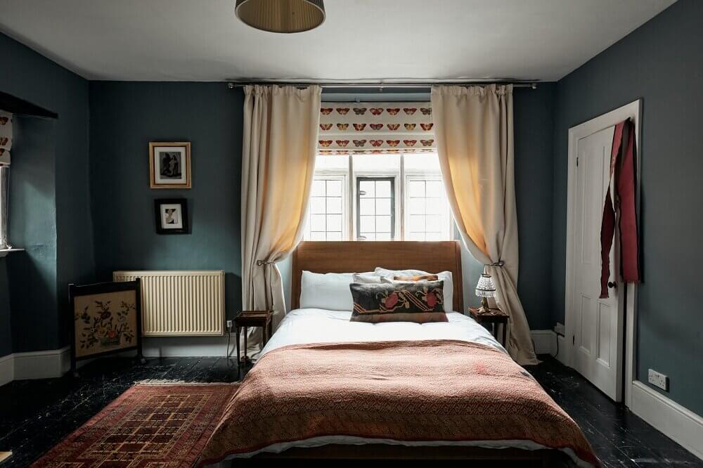 An English Country House with Historic Features 15 english-country-house-historic-features-nordroom