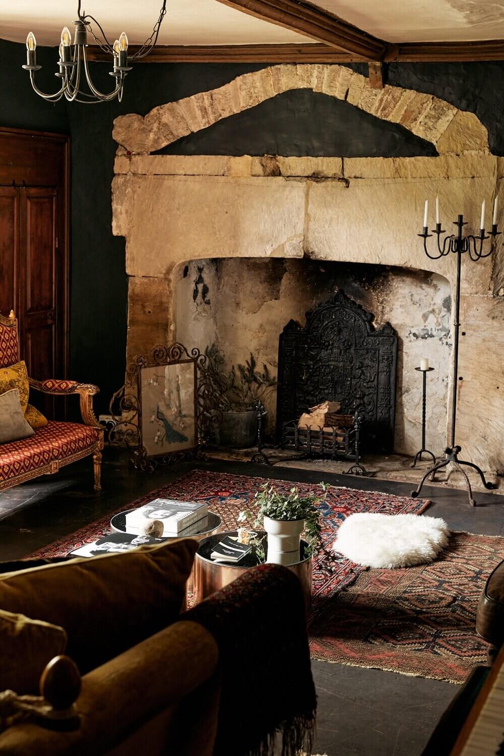 An English Country House with Historic Features 5 english-country-house-historic-features-nordrom