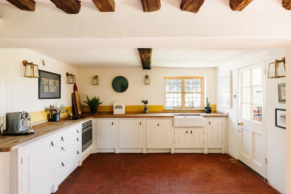 An English Farmhouse Brimming With History 10 english-farmhouse-brimming-with-history-nordroom