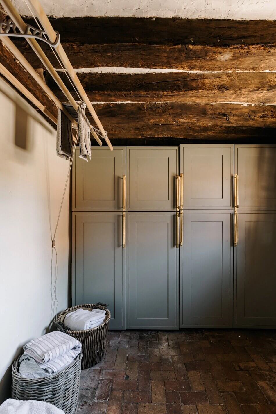 An English Farmhouse Brimming With History 11 english-farmhouse-brimming-with-history-nordroom