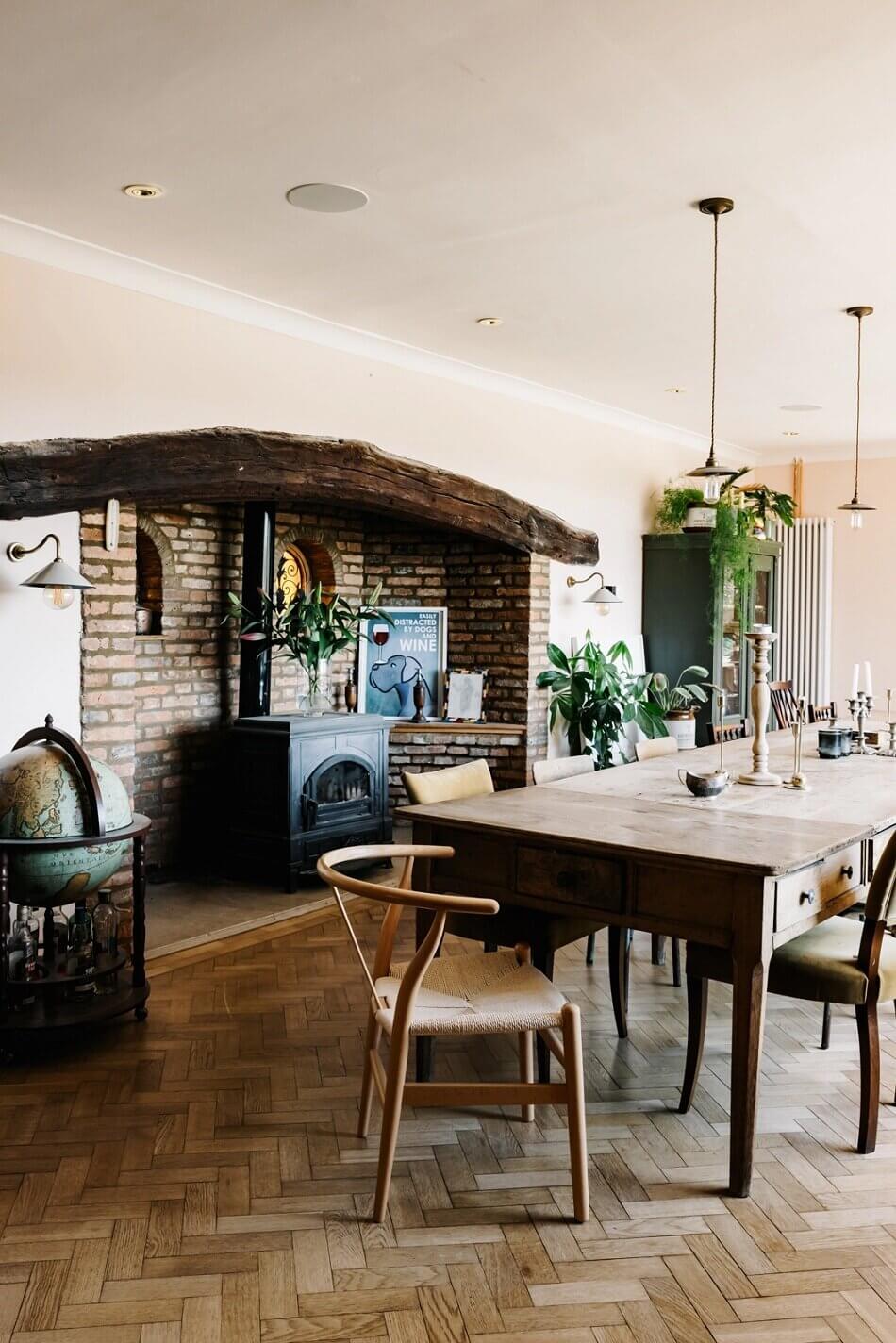 An English Farmhouse Brimming With History 12 english-farmhouse-brimming-with-history-nordroom