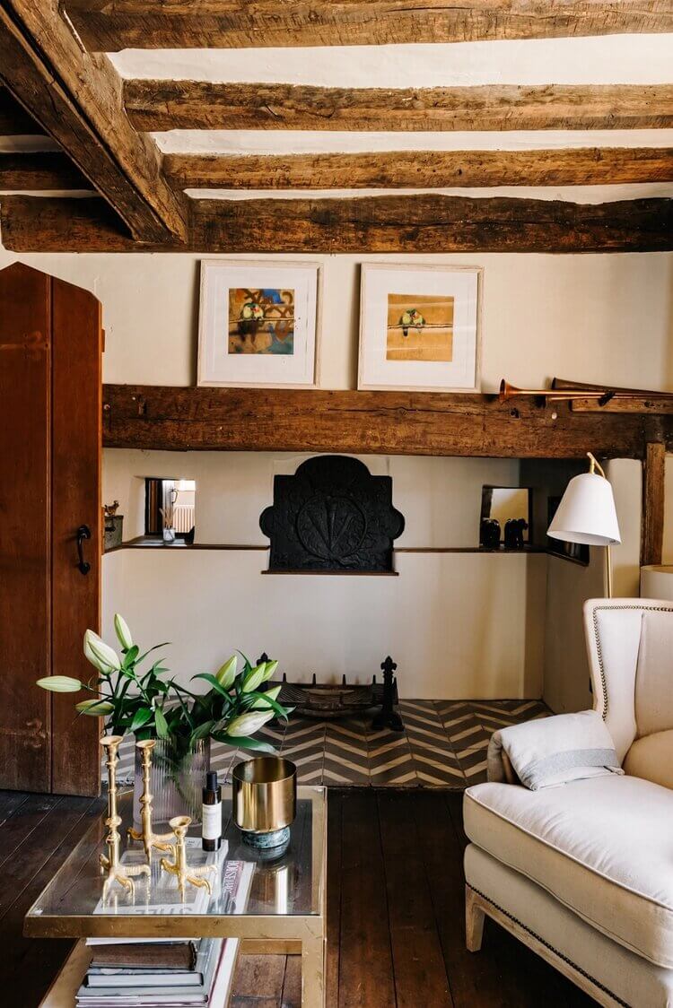 An English Farmhouse Brimming With History 3 english-farmhouse-brimming-with-history-nordroom