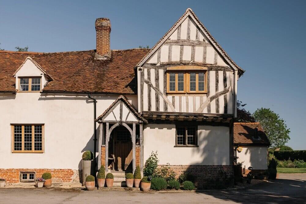 An English Farmhouse Brimming With History 30 english-farmhouse-brimming-with-history-nordroom